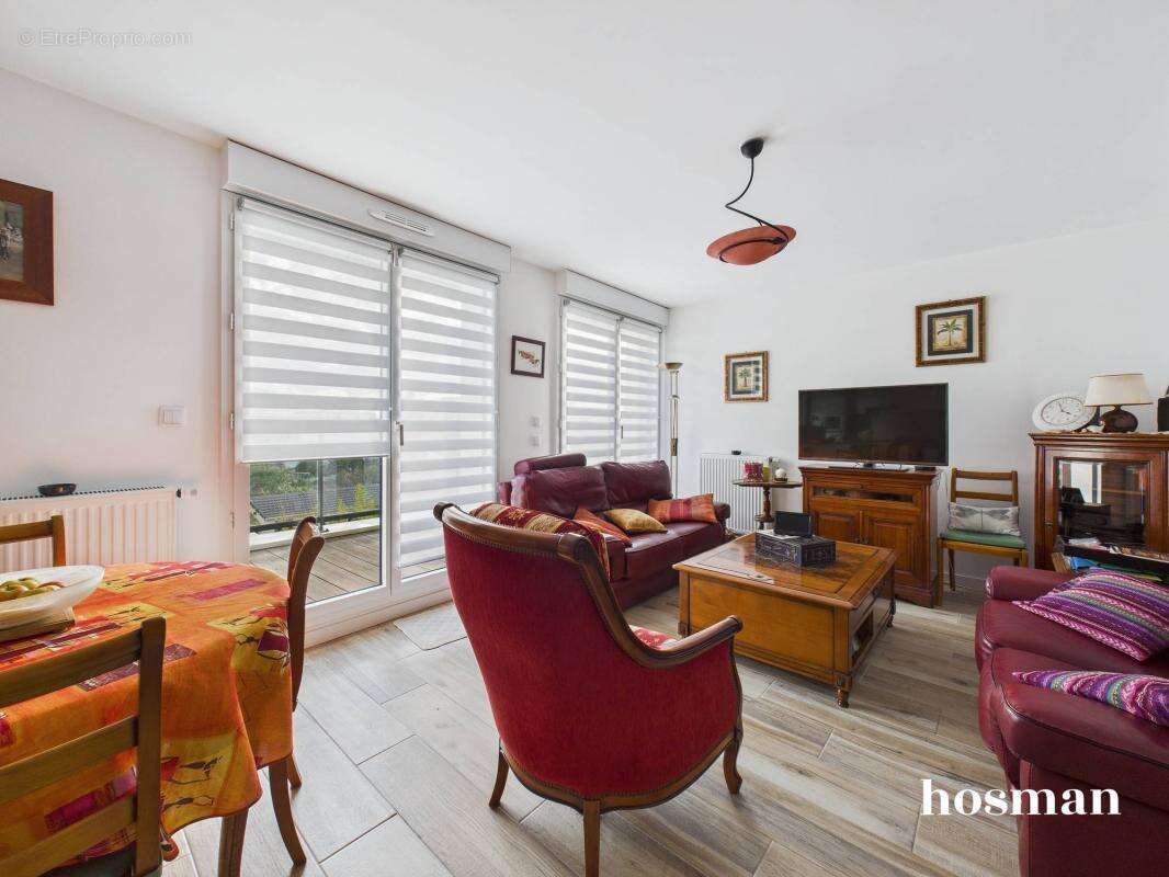 Appartement à SAINT-MAUR-DES-FOSSES