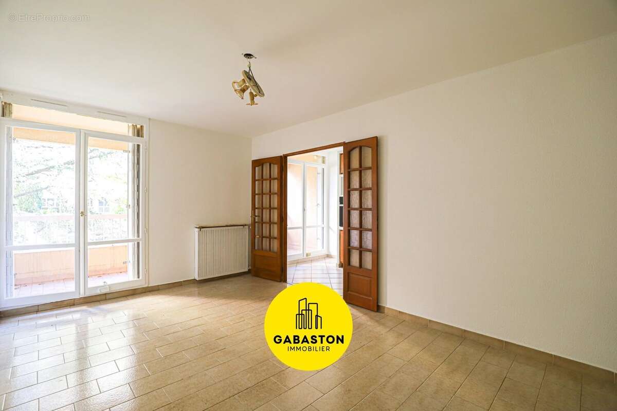 Appartement à MARSEILLE-12E