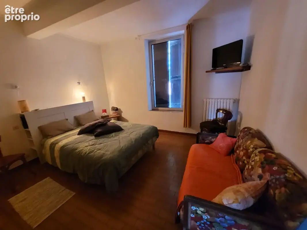 FLEURY D'AUDE Belle Vigneronne sh 200 m2 avec jardin et garage, idéalement située dans un quartier calme. - photo 8