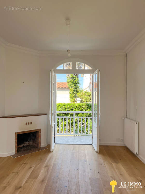 Maison à SAINT-GEORGES-DE-DIDONNE