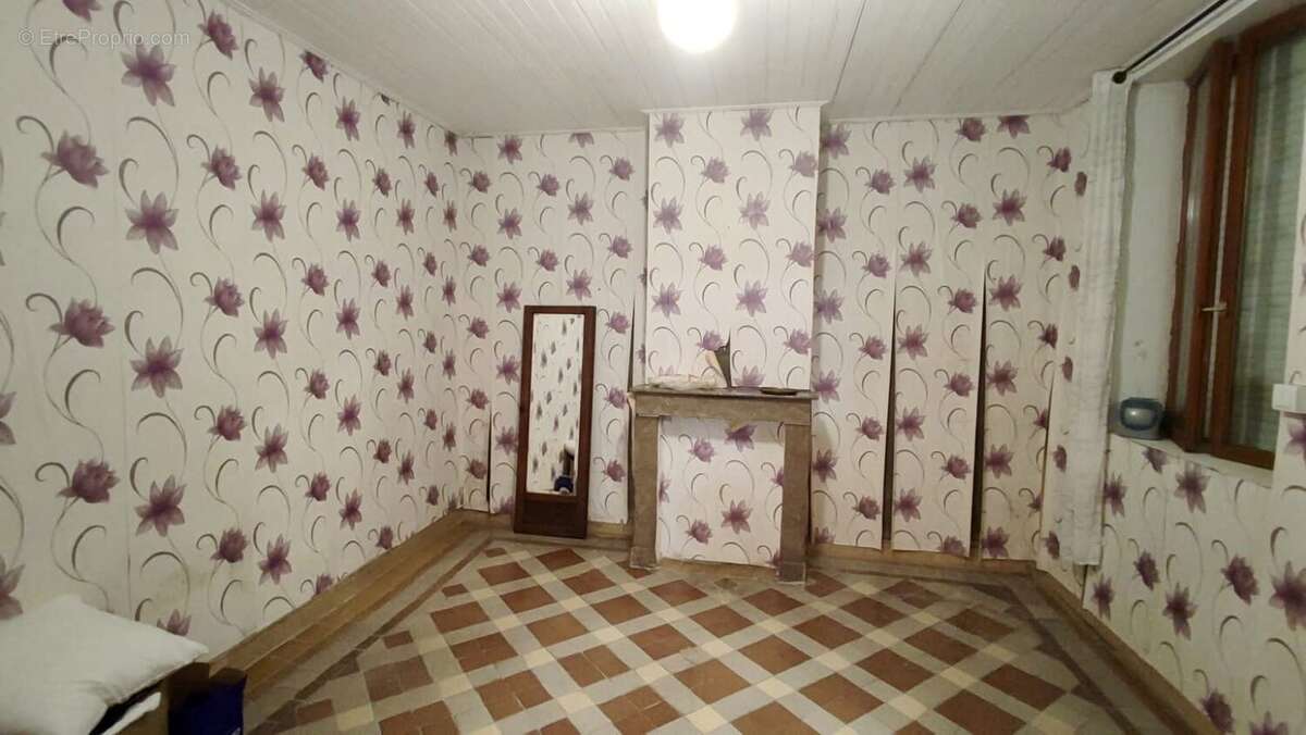 Maison à SAINT-PIERRE-BROUCK