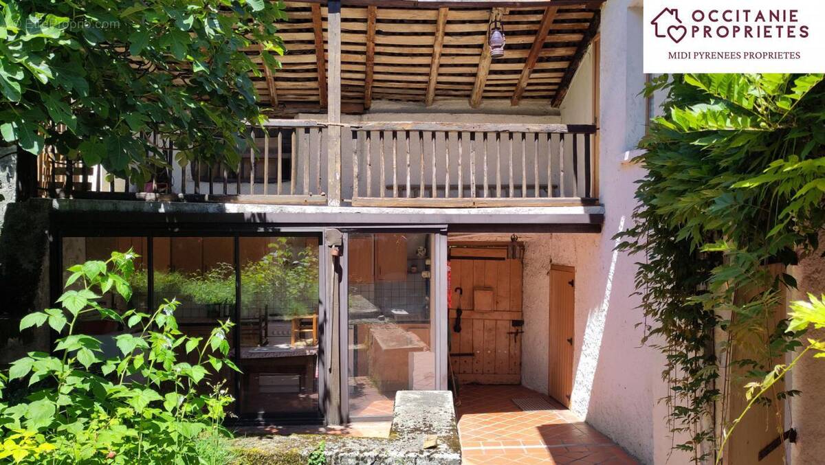 Maison à LES BORDES-SUR-ARIZE