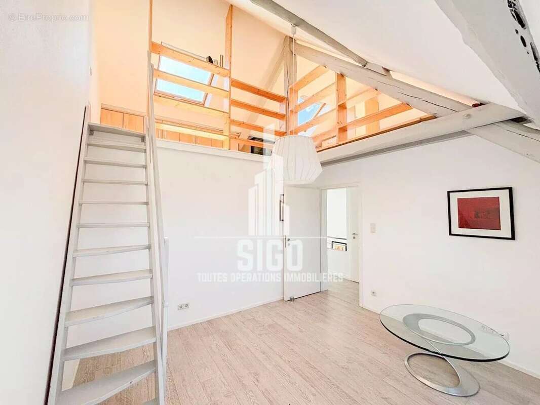 Maison à BELLEGARDE