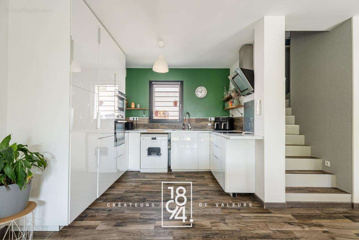 Maison  Type 5  Severiers  Piscine  Parcelle 500 m2  2018  - photo 10