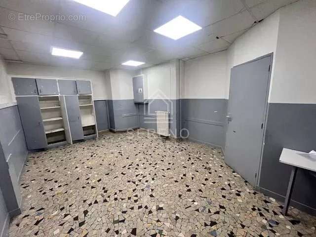 Commerce à VINCENNES