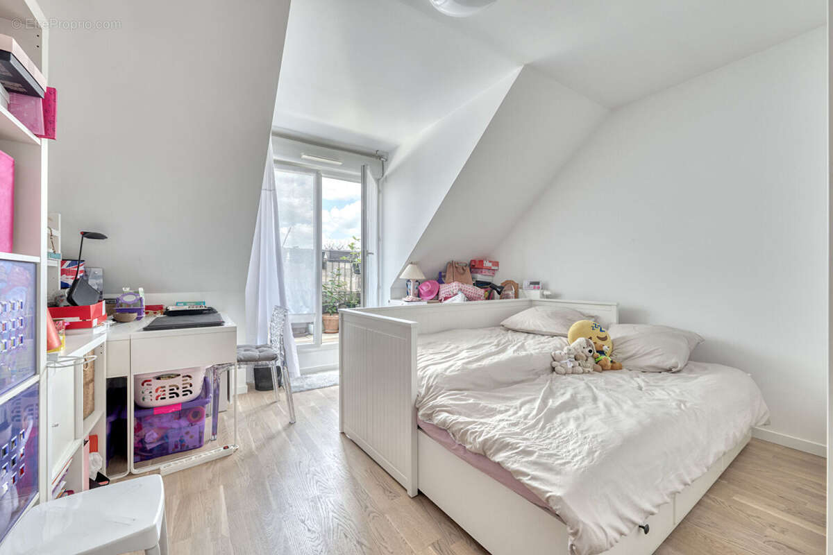 Appartement à LE PERREUX-SUR-MARNE