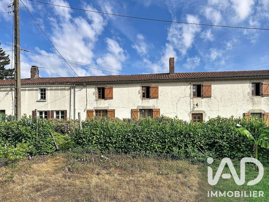 Photo 1 - Maison à NEUVY-BOUIN