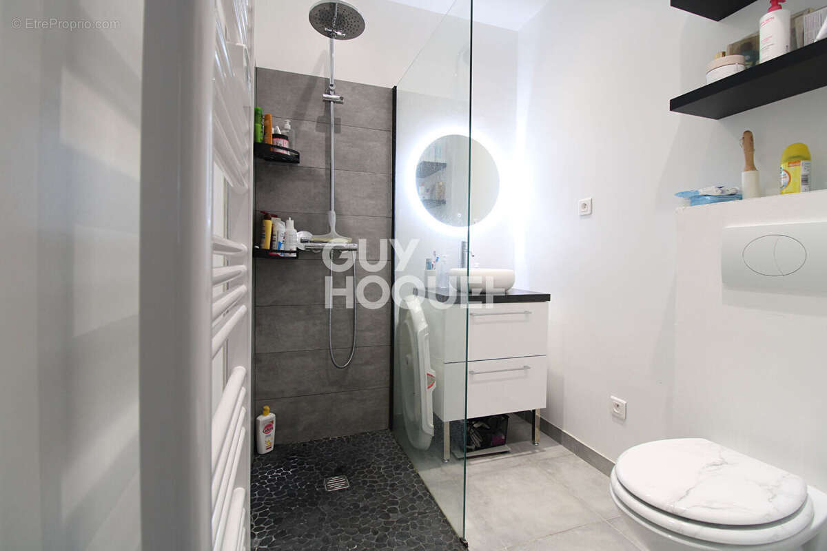 Appartement à BRIE-COMTE-ROBERT