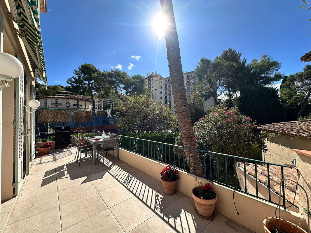 Appartement à LE CANNET