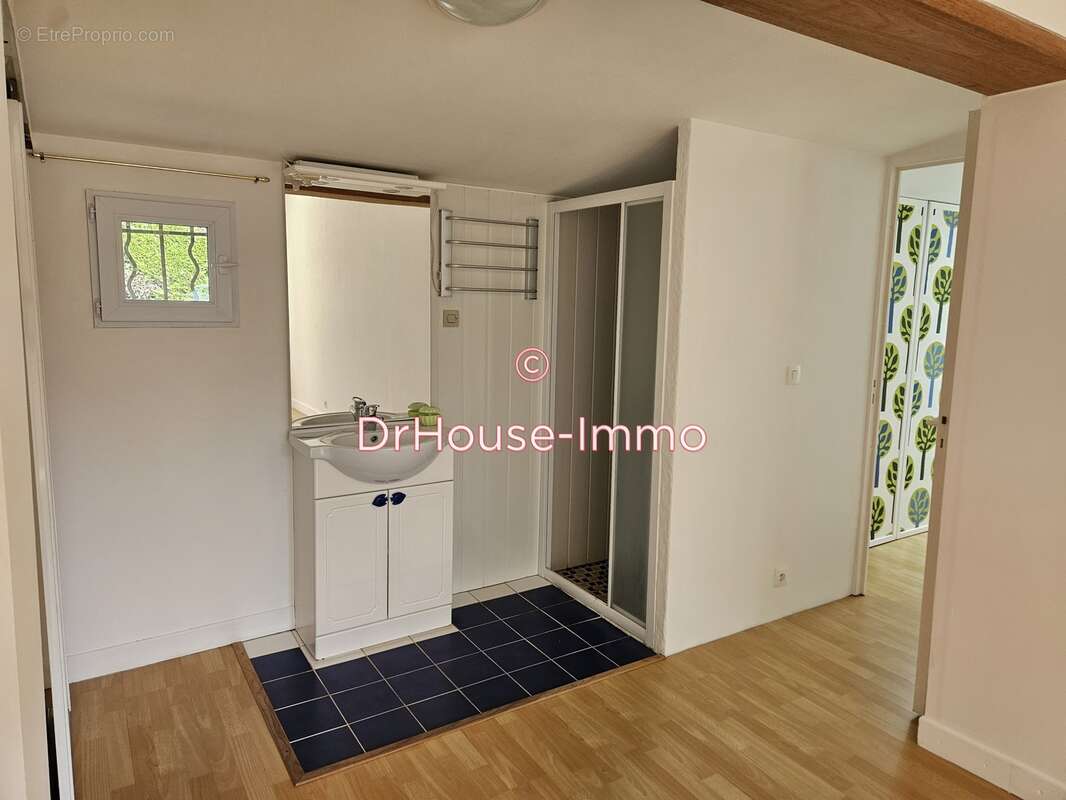 Maison à SAINT-GENES-DE-BLAYE