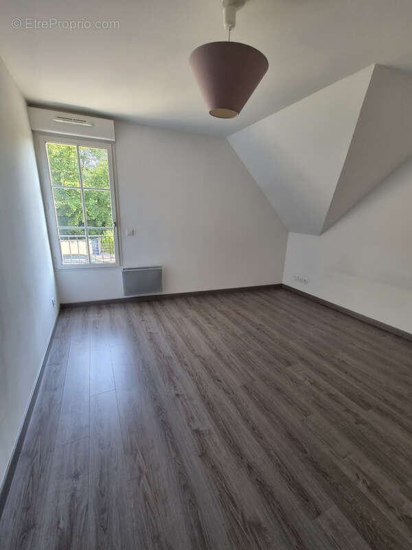 Maison à HOUDAN