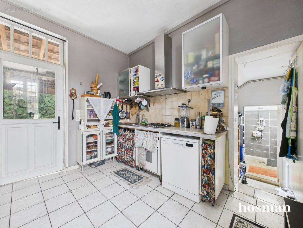 Maison à PIERRE-BENITE