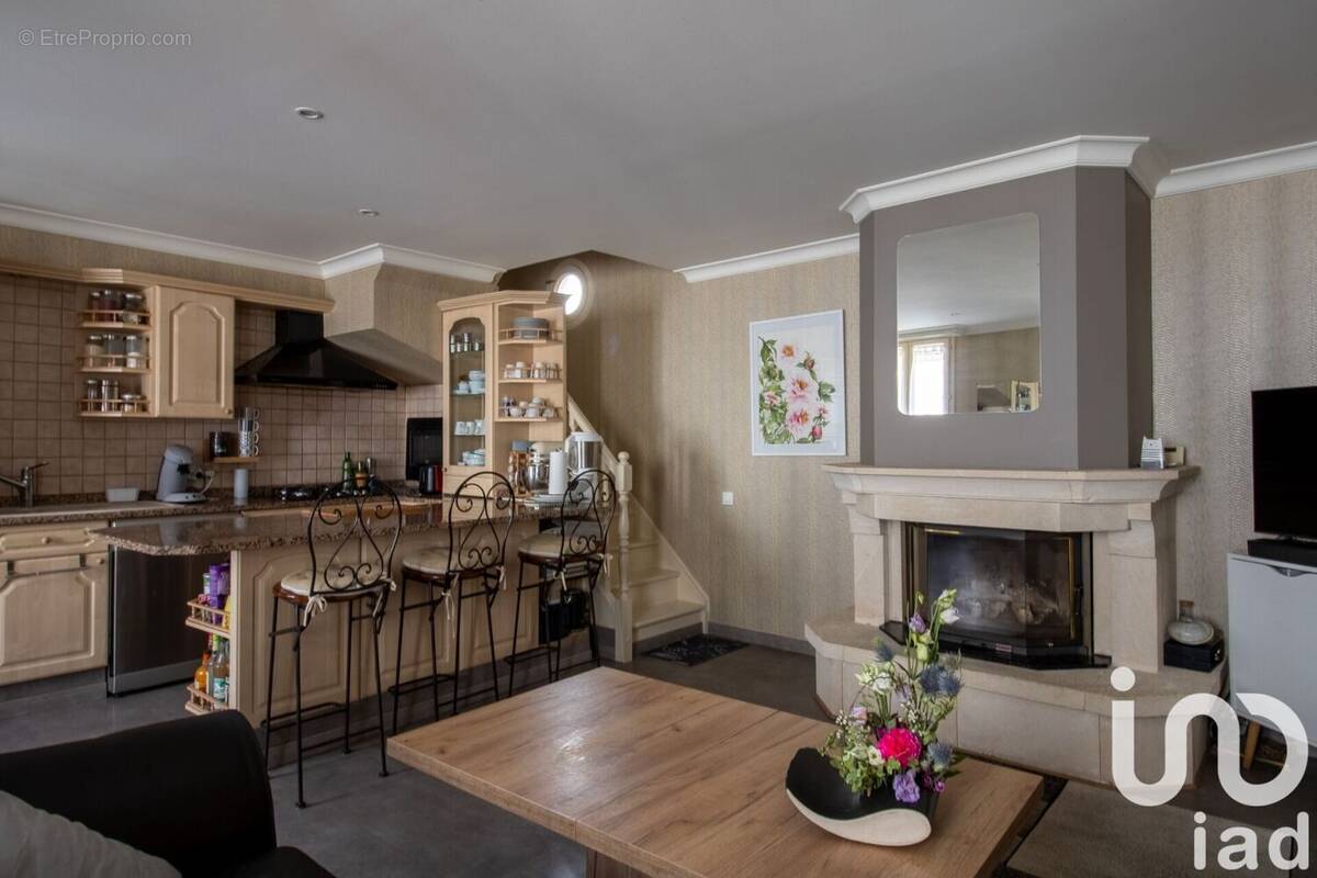 Photo 1 - Maison à CHENNEVIERES-SUR-MARNE