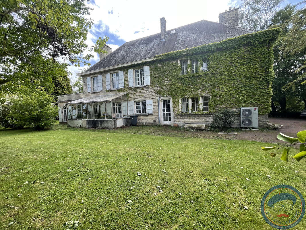 Maison à SAINT-CONTEST