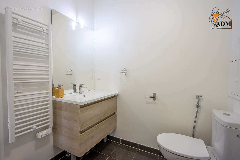 Appartement à AUBERVILLIERS