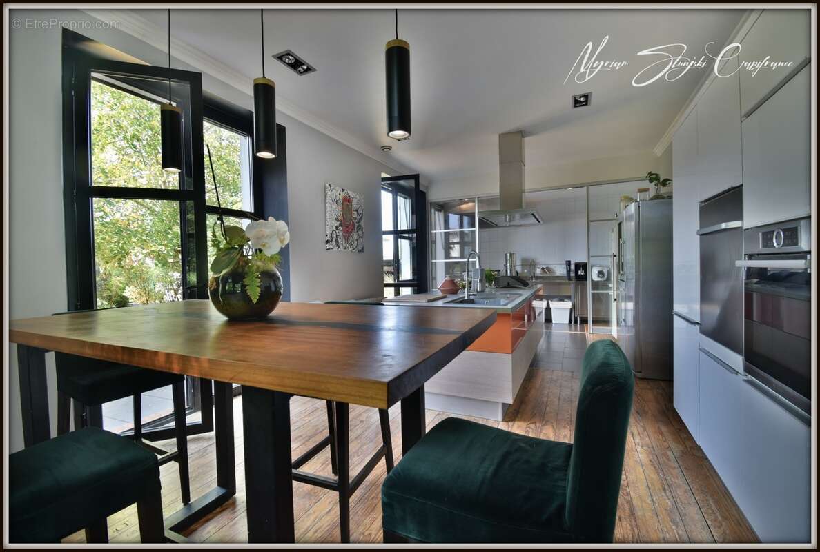 Maison de caractère à vendre 12 pièces  (40) de 355 m² au coeur du centre-ville - photo 5