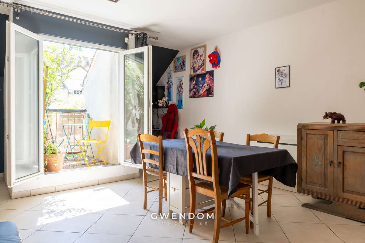 Appartement à TORCY