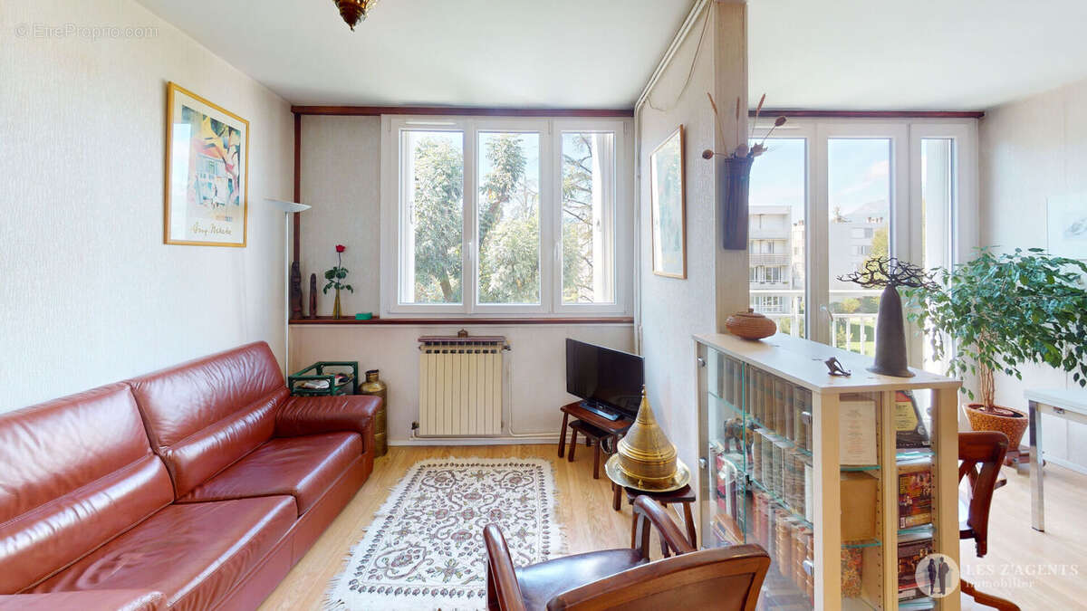 Appartement à SAINT-MARTIN-D&#039;HERES