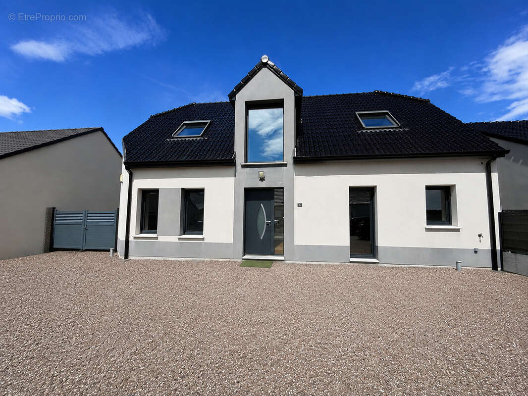 Maison à SAINS-EN-GOHELLE