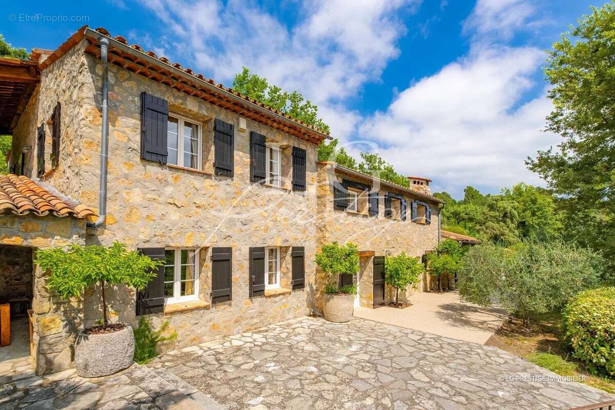 Maison à FAYENCE