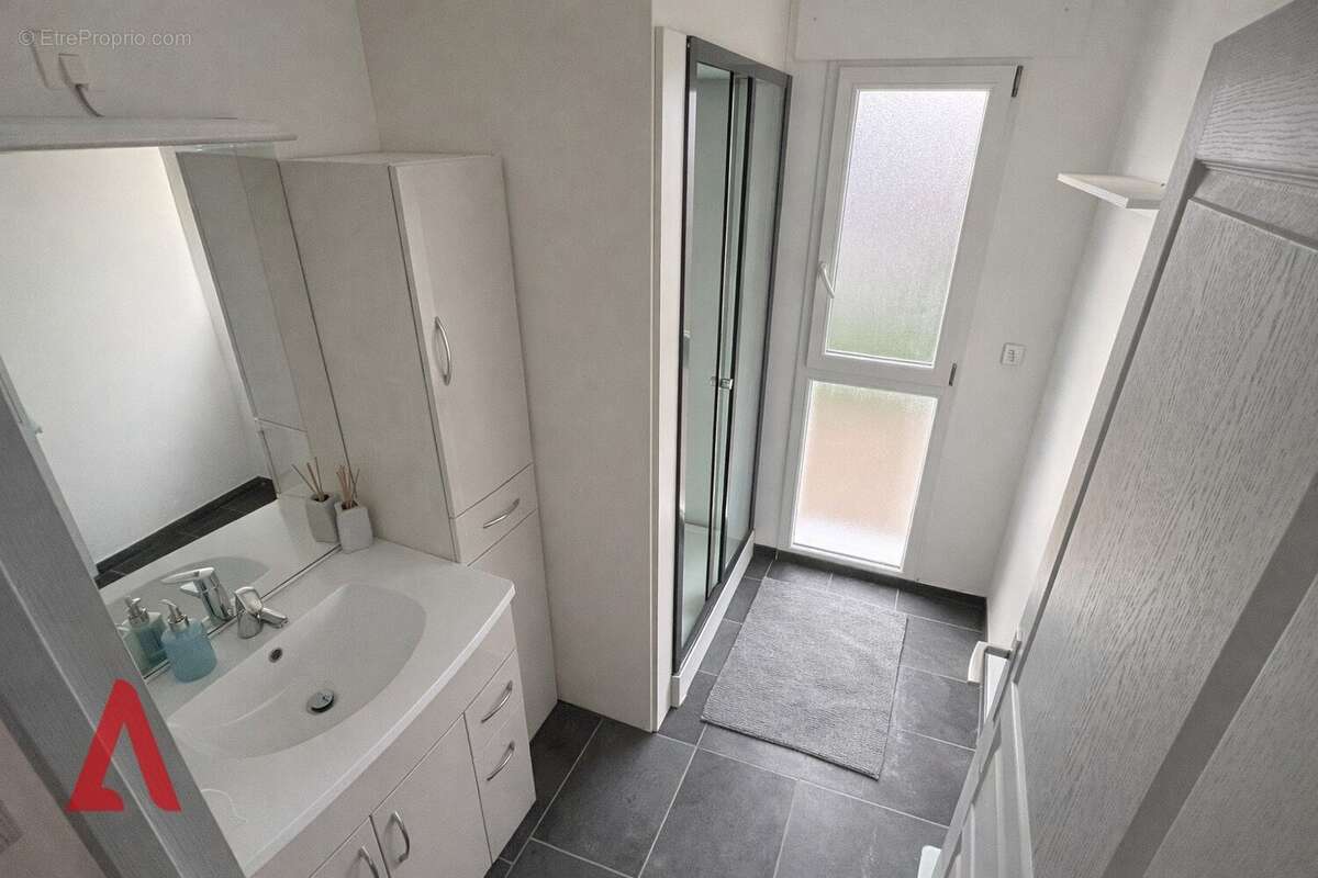 Appartement à SAINT-THIBERY