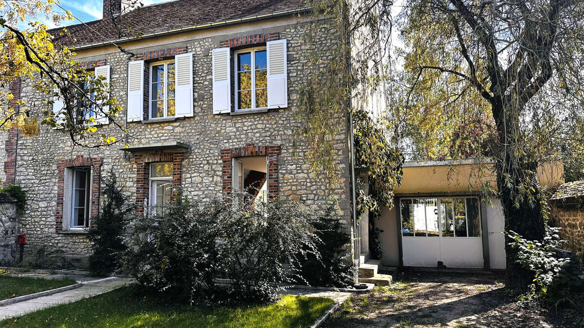 Maison à BOURRON-MARLOTTE