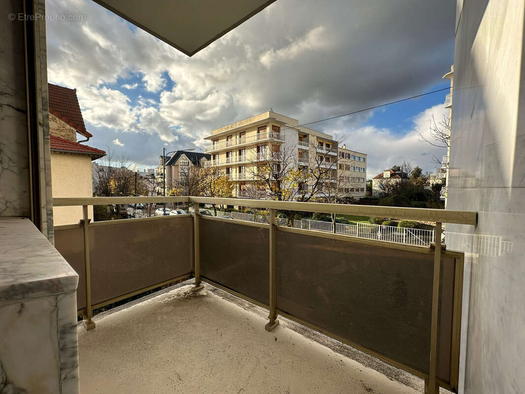 Appartement à SAINT-MAUR-DES-FOSSES