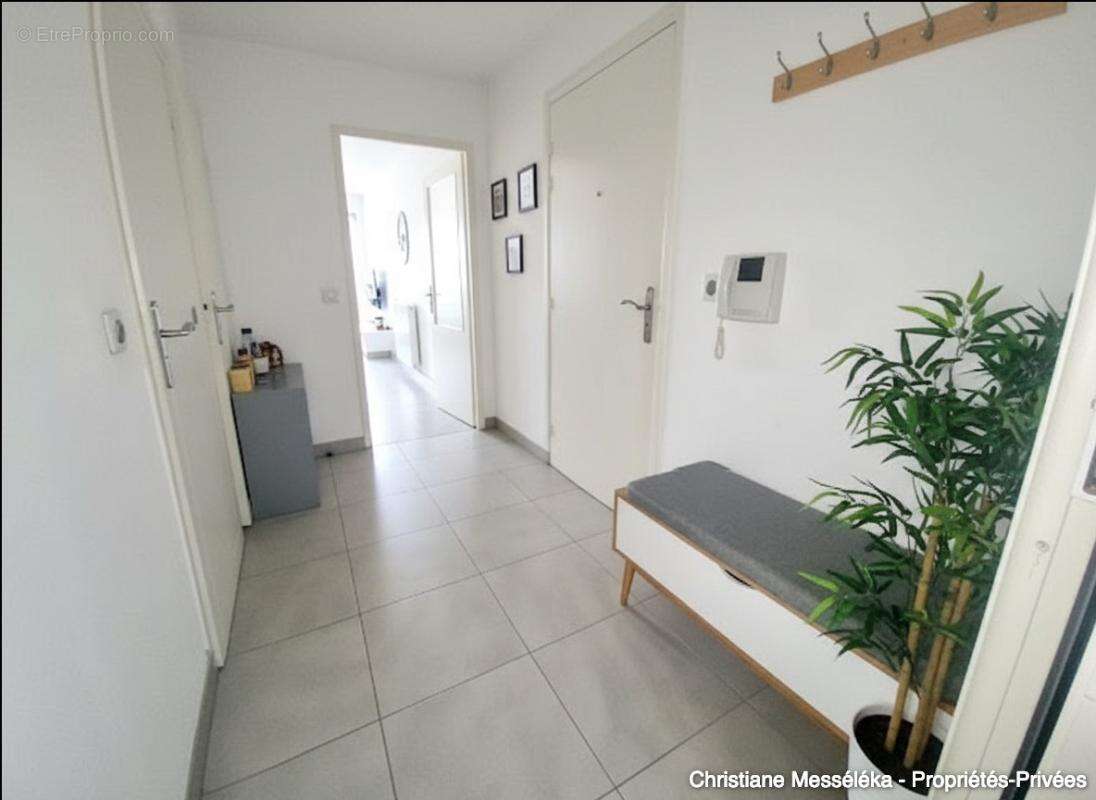 Appartement à JUVIGNAC