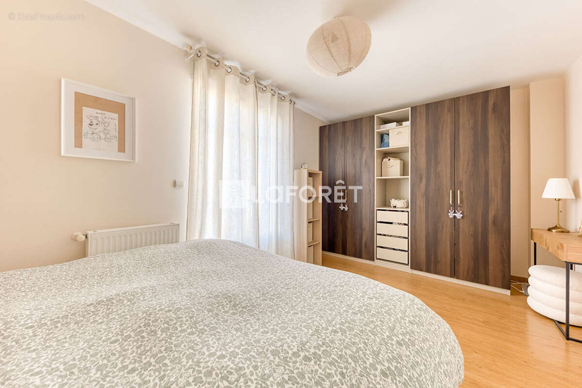 Maison à LA QUEUE-EN-BRIE