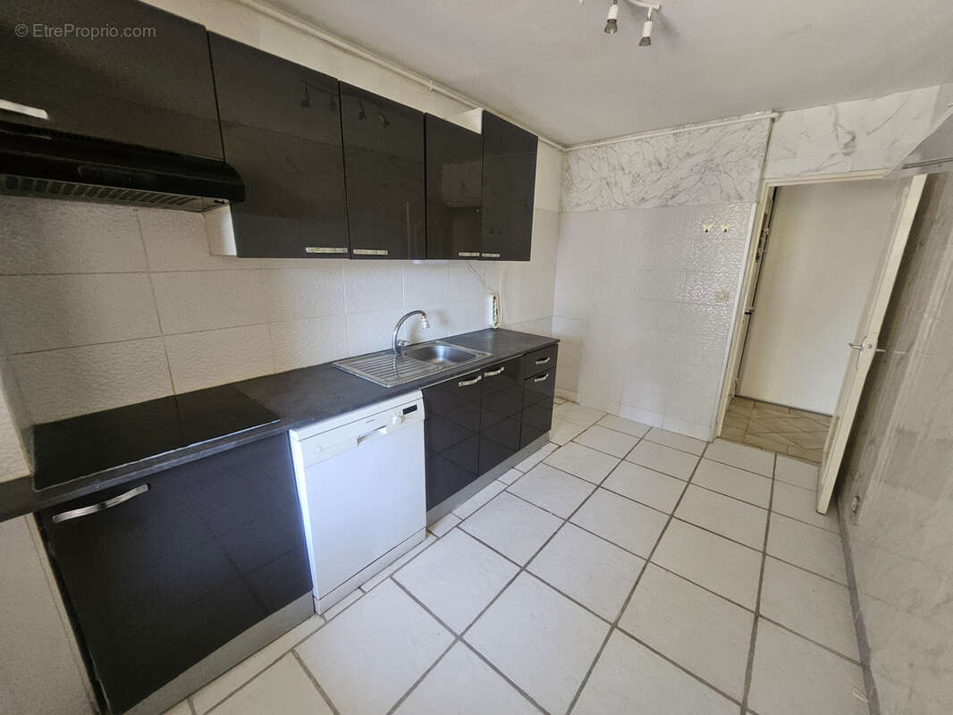 Appartement à MARSEILLE-13E