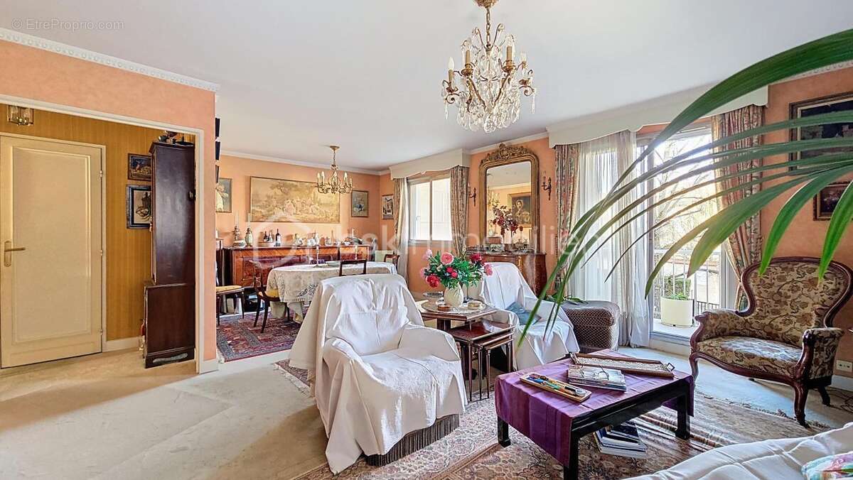 Appartement à NOGENT-SUR-MARNE