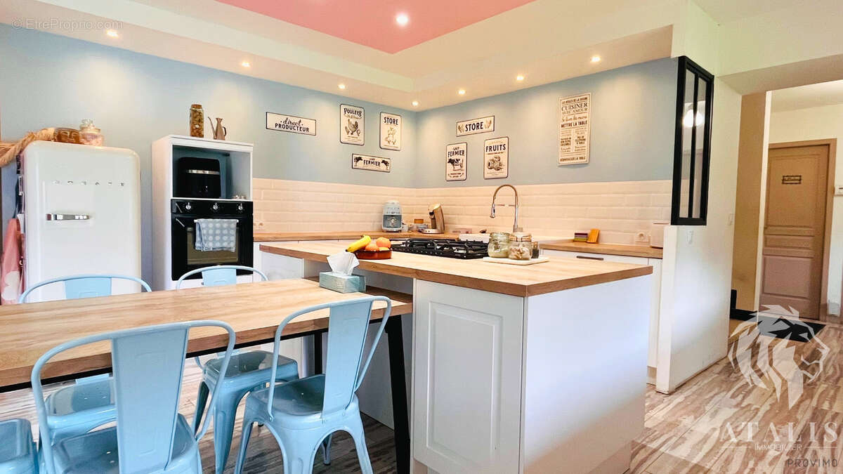 Maison à SAINT-JUST-DE-CLAIX