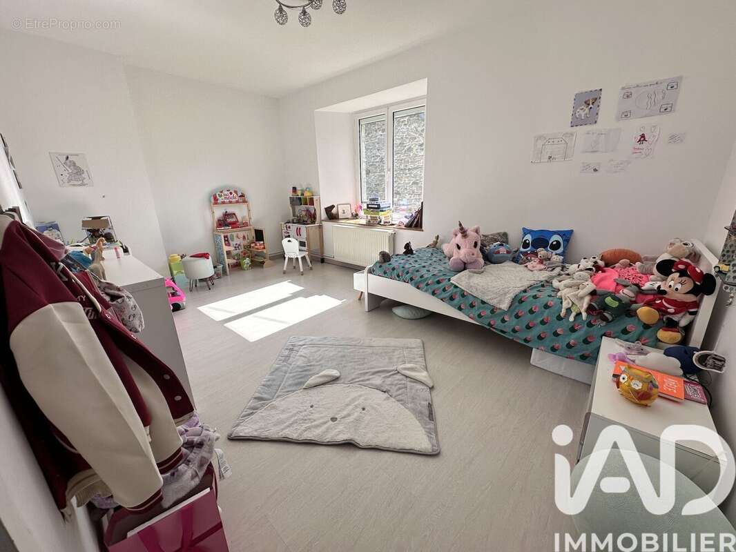 Maison 129 m² à Monthuchon  - photo 9