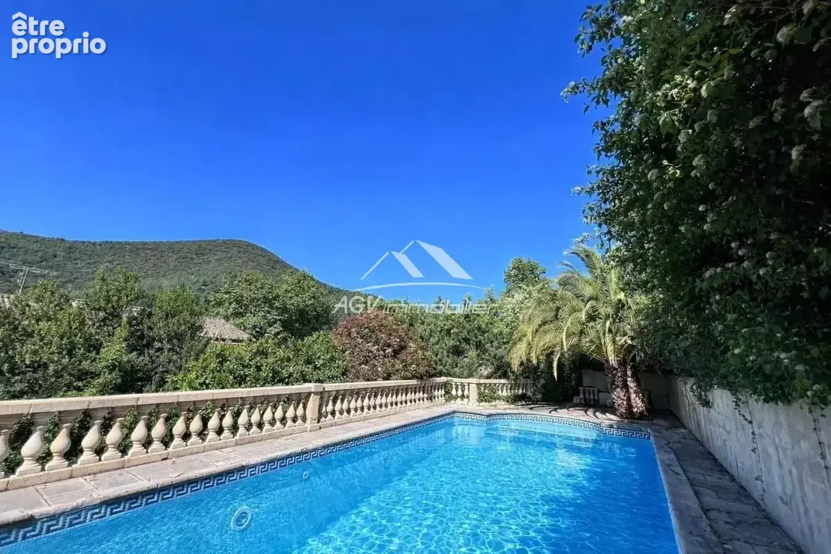 Maison de caractère 238 m² – Piscine, puits et potentiel de 3 logements - photo 2