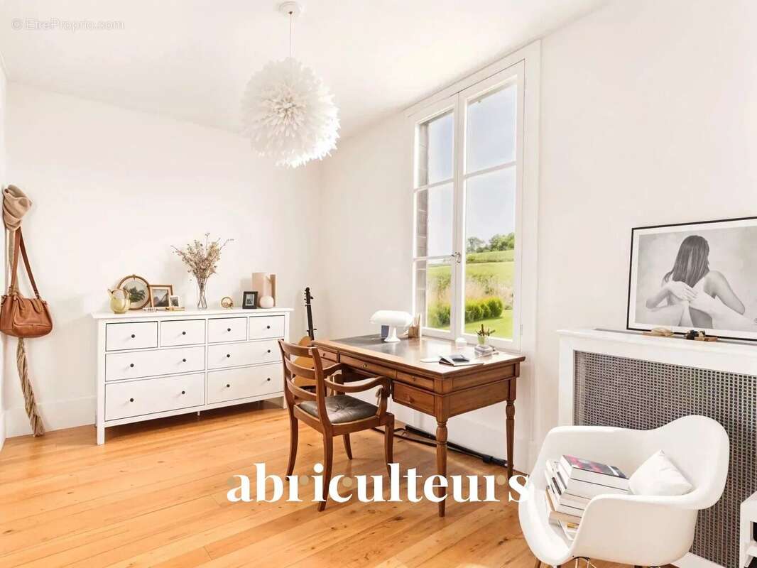 Maison à FRESNOY-LA-RIVIERE