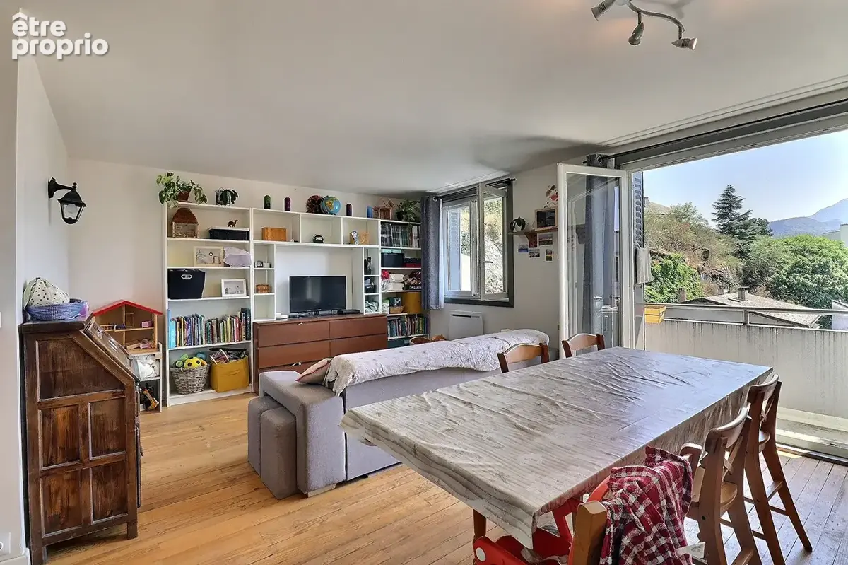 CHAMBÉRY  T3 61 m² au dernier étage - photo 5