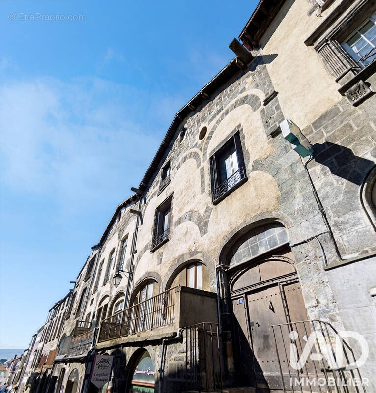 Photo 1 - Appartement à CLERMONT-FERRAND