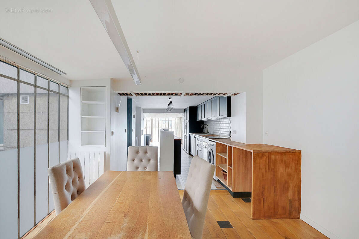 Appartement à PARIS-11E