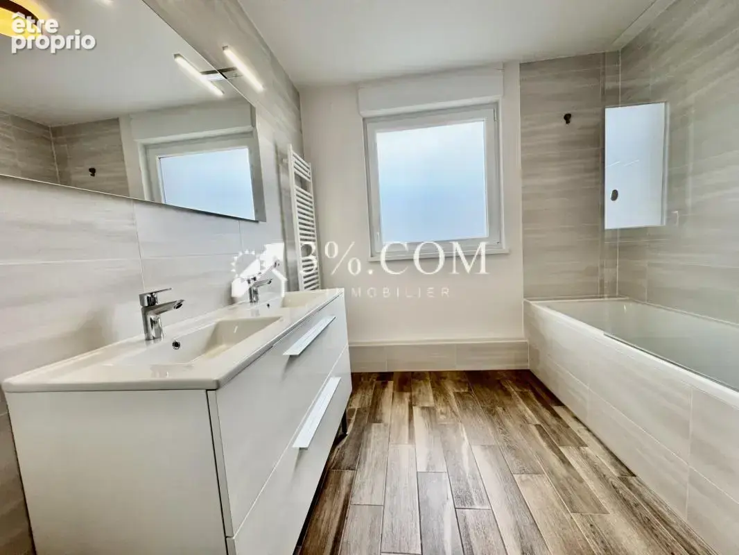 3%COM Très beau F4 avec 3 chambres - terrasse- garage- parki - photo 4