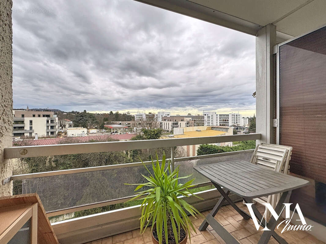 Appartement à CHAMPAGNE-AU-MONT-D'OR