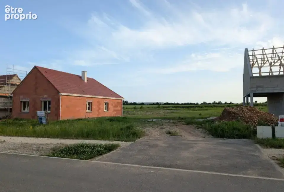 Terrain à LES BREVIAIRES