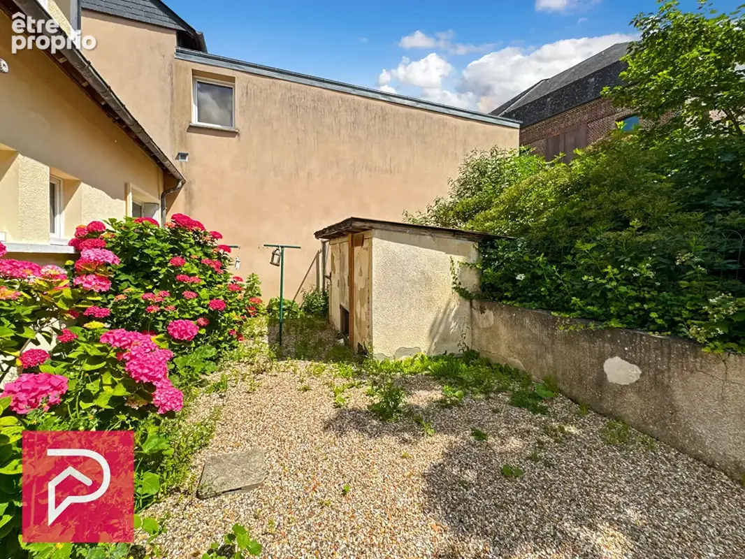 Maison BERNAY centre-ville avec jardin et garage - photo 4