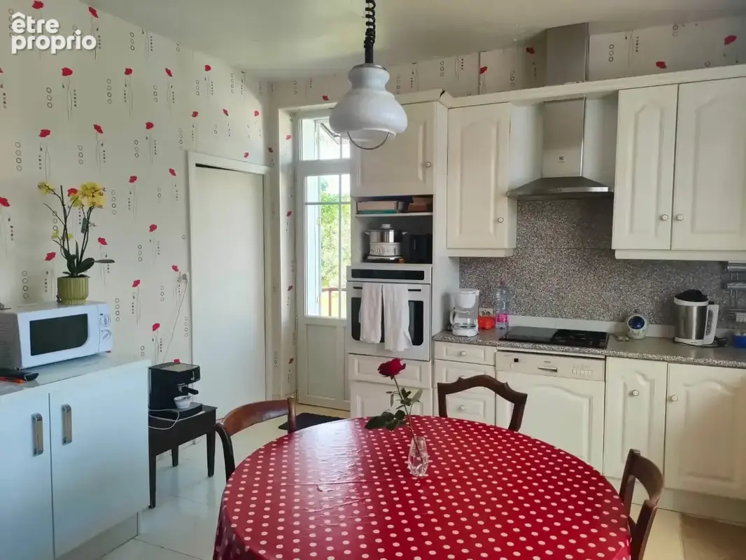 Maison 7 pièces 163 m² à vendre à Saint-Mathieu (87440) - photo 4
