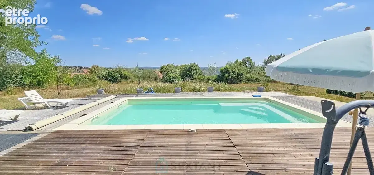 A Rocamadour belle longère avec piscine avec une superbe vue. - photo 2
