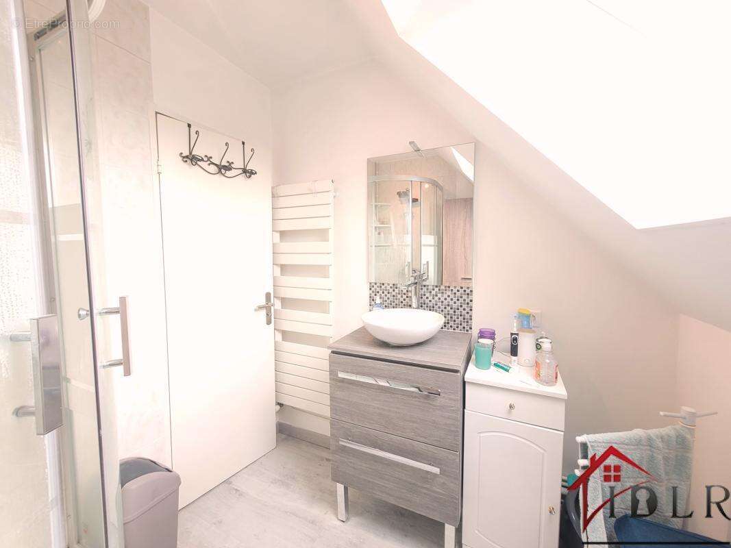 Maison à GRANDPUITS-BAILLY-CARROIS