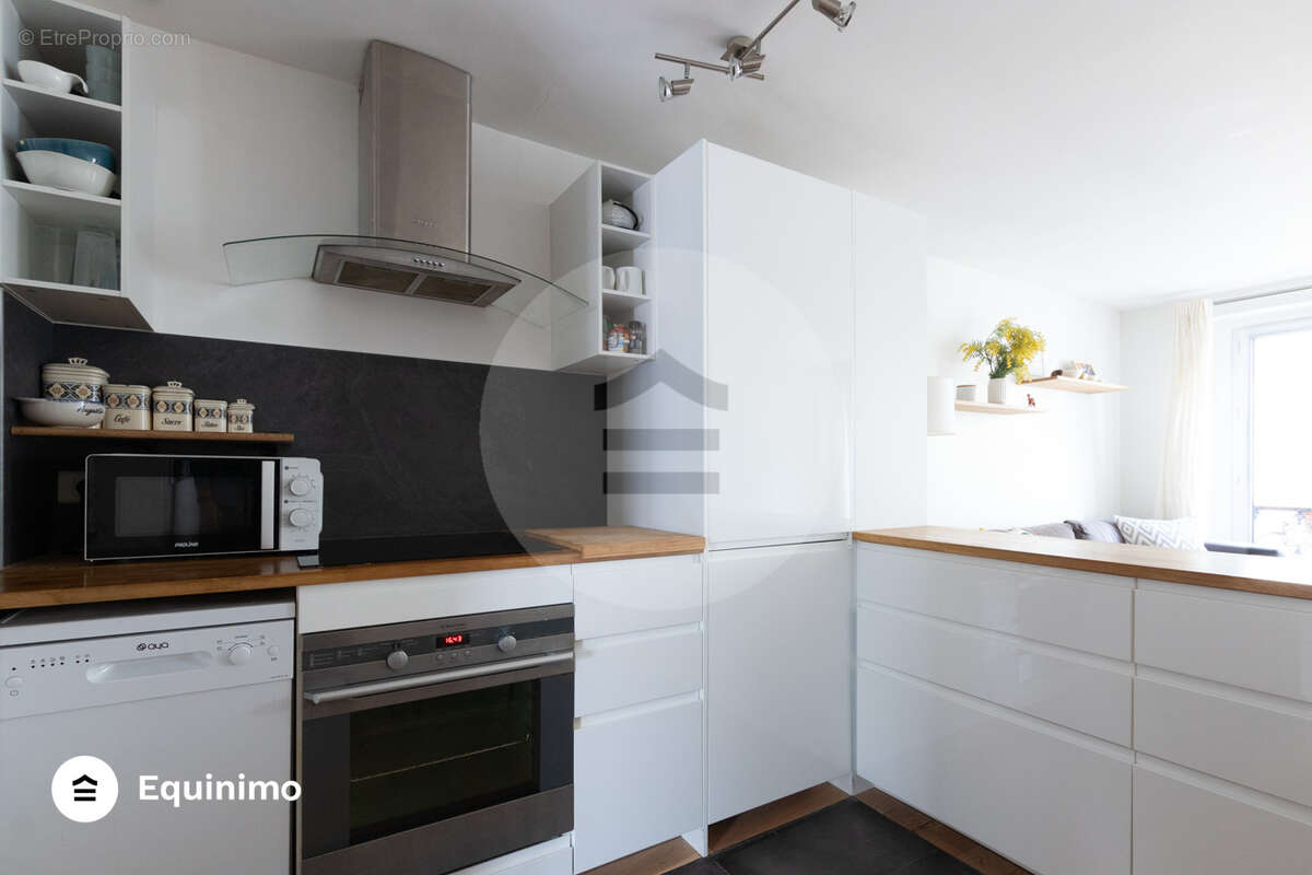 Appartement à PARIS-10E