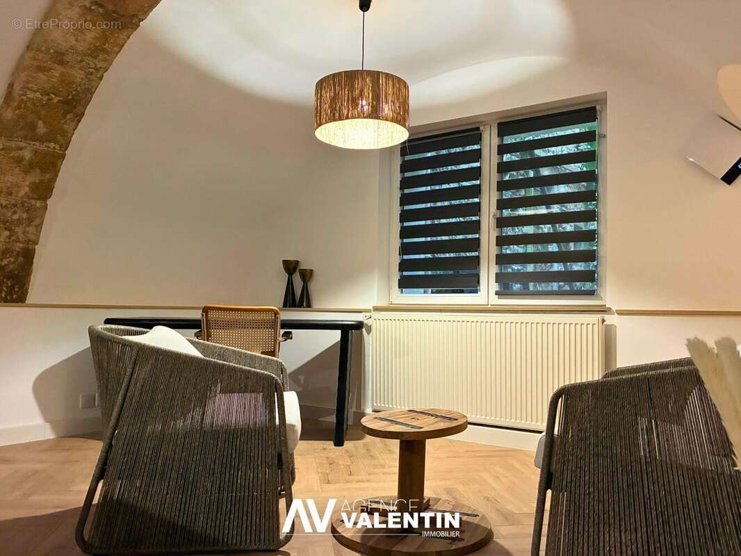 Appartement à ARS-SUR-MOSELLE