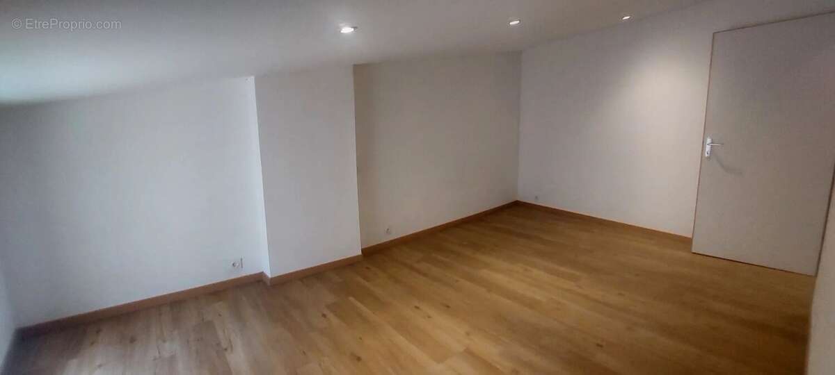 Maison de ville 92m² avec garage et studio - photo 11