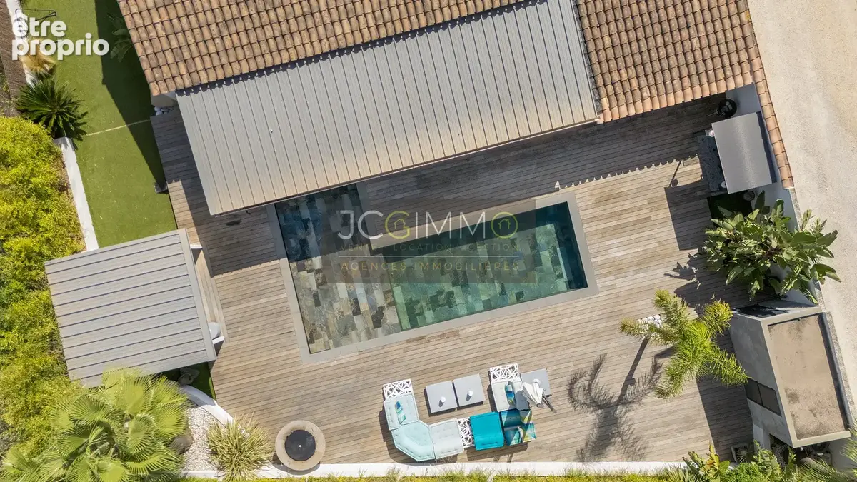Villa de plain-pied + garage et piscine traditionnelle, bar, pool-house, et nombreuses annexes - photo 30