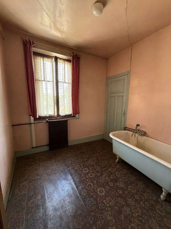 Maison à CHARLEVILLE-MEZIERES